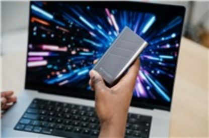 Obrázek VERBATIM externí SSD 2 TB, USB4, USB- C, R: 3700 / 3600MB/ s, šedá